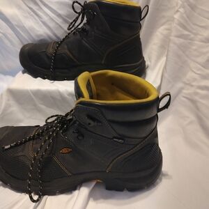 Keen Men’s Black and Yellow Lace-Up Work Boots
